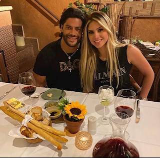 Biến cháu gái thành vợ, Hulk vẫn trong sạch hơn khối người