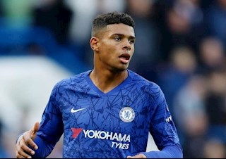 Chelsea chính thức có bản hợp đồng mới