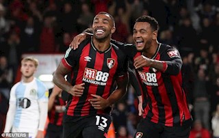 Bournemouth khủng hoảng tài chính, MU hưởng lợi lớn