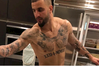 Hài hước: Rooney bị cảnh sát bắt vì… vô tình gặp Kyle Walker