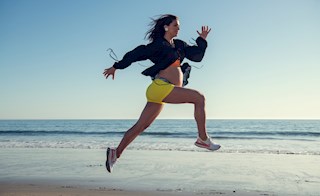 Alex Morgan: Thử thách chính mình ngay cả khi mang bầu (P2)