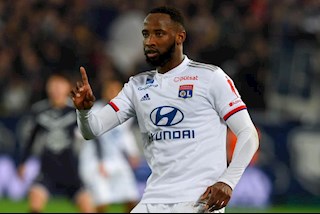 MU và Chelsea nhận tin cực vui từ Moussa Dembele