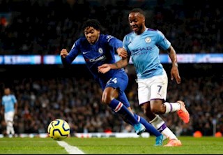 Giống Wan-Bissaka, sao Chelsea ngán nhất Raheem Sterling