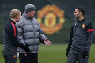 Ryan Giggs tiết lộ nhóm cầu thủ MU chưa từng bị Sir Alex bị sấy