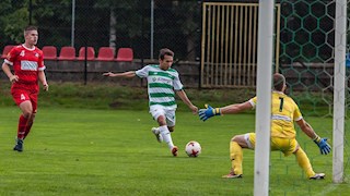 Vỡ mộng ở Ba Lan, Messi Indonesia vẫn muốn chơi bóng ở trời Âu