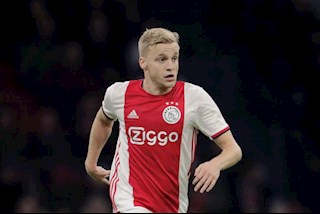 Van de Beek là lựa chọn hoàn hảo với Tottenham