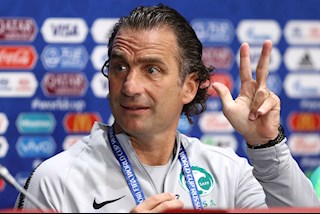 NÓNG: UAE tính mời HLV có thân thế cực khủng đấu Việt Nam