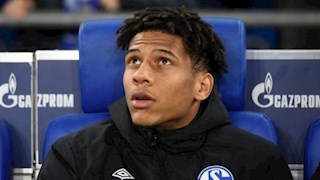 Sắp bị tống cổ, trung vệ Todibo vẫn muốn ở lại Barca