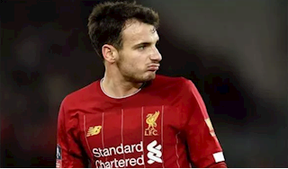 Klopp bó tay,sao trẻ Liverpool nên cầu cứu Steven Gerrard