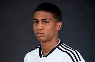 Man City tranh sao trẻ tuổi teen với Liverpool