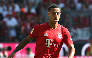 Bayern thiệt quân trước thềm Siêu kinh điển nước Đức