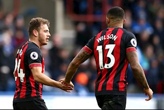 Callum Wilson tiết lộ bất ngờ về tương lai Ryan Fraser
