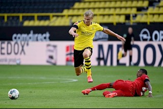 Dortmund nhận tin buồn từ Haaland sau trận thua Bayern