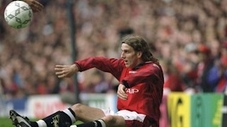 Huyền thoại bóng đá Séc tiết lộ lý do buộc phải rời MU