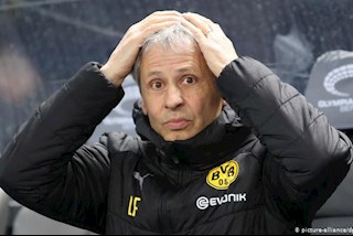 Thua đau, Dortmund nguy cơ mất luôn thuyền trưởng