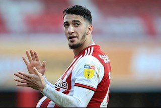 Chelsea nhắm Messi của Algeria nâng cấp hàng công