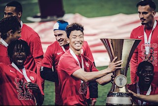 VIDEO: Đội bóng cũ của Haaland dạy Liverpool cách ăn mừng chức vô địch mùa giãn cách