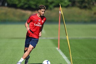 Arsenal mắc sai lầm nghiêm trọng ở thương vụ William Saliba?