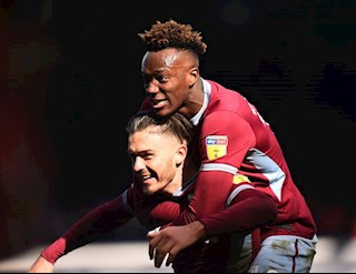 Sao Chelsea nhận lời khen từ người đồng đội cũ