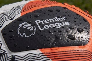 Premier League: Cầu thủ muốn đá, bác sĩ bảo không