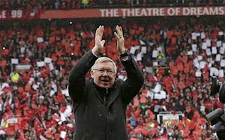 Ngày này năm xưa: Tròn 7 năm vị cha già Sir Alex tuyên bố chia tay MU