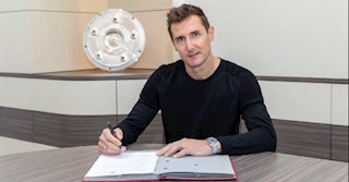 Bayern Munich CHÍNH THỨC đón huyền thoại Miroslav Klose trở lại