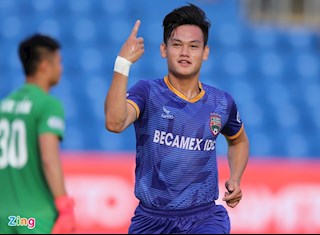 VIDEO: Tuyển thủ U23 Việt Nam ăn mừng như Ronaldo sau khi ghi bàn