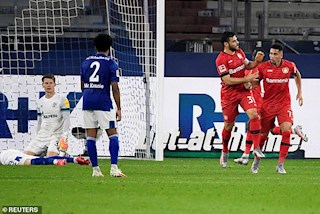 Schalke 1-1 Leverkusen: Kai Havertz tái xuất, Leverkusen vẫn chỉ may mắn giành điểm