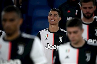 Vì sao Cristiano Ronaldo không đá 11m trước Napoli?