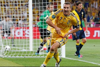 Ukraina 2-1 Thụy Điển Euro 2012 : Ngày Sheva nhắc nhở thế giới về đẳng cấp của mình
