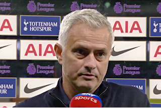 Vượt ải West Ham, HLV Mourinho hết lời khen ngợi một cái tên