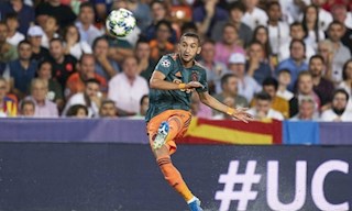 Hakim Ziyech nhận thêm một danh hiệu trước ngày ra mắt Chelsea