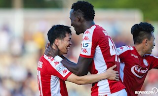 Tiếp tục toả sáng, Công Phượng khiến SLNA rơi xuống mặt đất