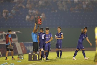 Hé lộ nguyên nhân cựu trợ lý thầy Park phản ứng gay gắt trên sân Gò Đậu