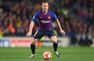 Arthur Melo là cầu thủ Brazil đầu tiên làm được điều này?