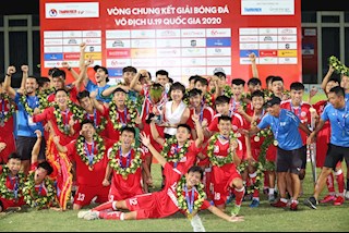 VIDEO: Khoảnh khắc vô địch của U19 PVF
