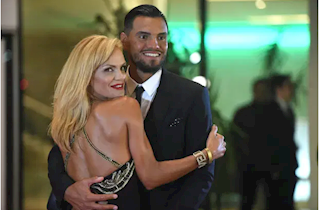 Ghê gớm như vợ thủ môn Sergio Romero