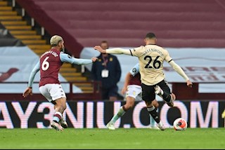 Cú đá của Greenwood vào lưới Aston Villa thật không thể tin nổi
