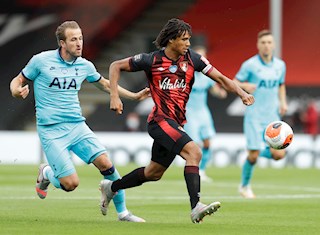 TIN CHUYỂN NHƯỢNG 10/7: Juventus đàm phán chiêu mộ Lacazette, De Bruyne rời Man City?