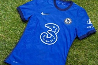 Chelsea và lời nguyền với United