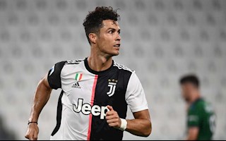 Sarri: “Ronaldo vô đối từ đôi chân lên cái đầu!”