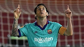 Chủ tịch Barca báo tin vui về Messi và Xavi