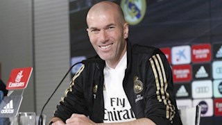 Bị hỏi quá nhiều về VAR, Zidane vẫn cười và nói rằng...