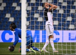 Ronaldo tịt ngòi, Juventus chia điểm thất vọng