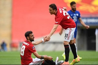 Matic hối thúc đồng đội quên ngay thất bại bẽ mặt trước Chelsea