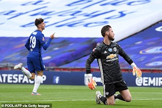 De Gea lại mắc sai lầm sau pha kiến tạo của sao MU cho… đối thủ