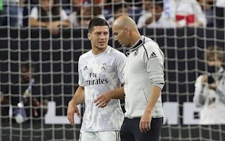 HLV Zidane chính thức lên tiếng về tương lai Luka Jovic