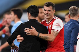 Granit Xhaka: Bỏ lại những vụn vỡ