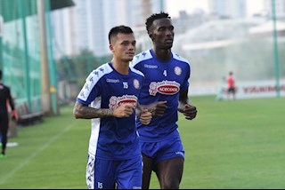 HLV Polking nói gì về việc CLB TP.HCM chia tay Pape Diakite?