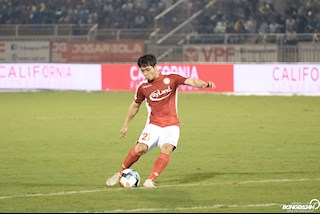 Công Phượng lỡ hẹn đại chiến Hà Nội FC vì... hành động  phi thể thao với cậu bé nhặt bóng